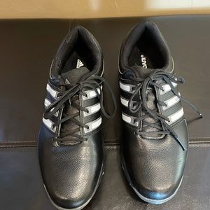 Men’s Adidas fit foam golf shoes